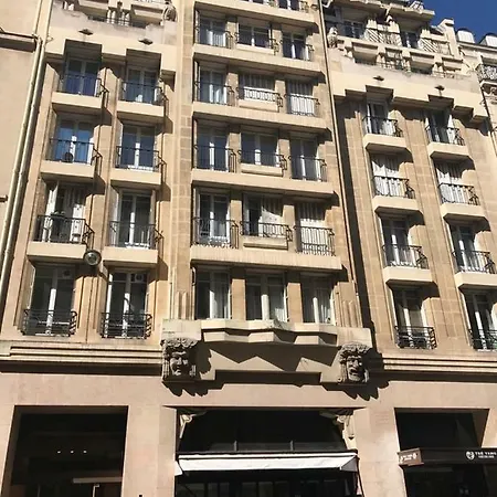 דירה Family Champs Elysees פריז